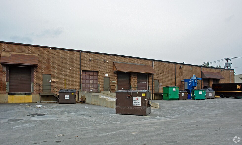 1501 Grandview Ave, Paulsboro, NJ à louer - Photo du bâtiment - Image 3 de 6
