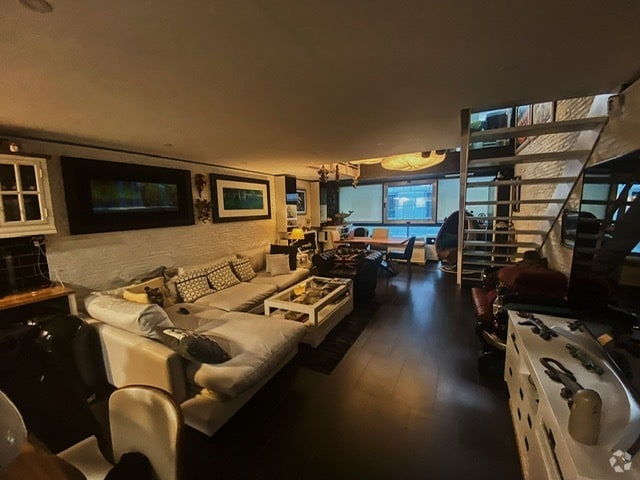 Office in Madrid, Madrid for sale - Interior Photo - Image 1 of 1