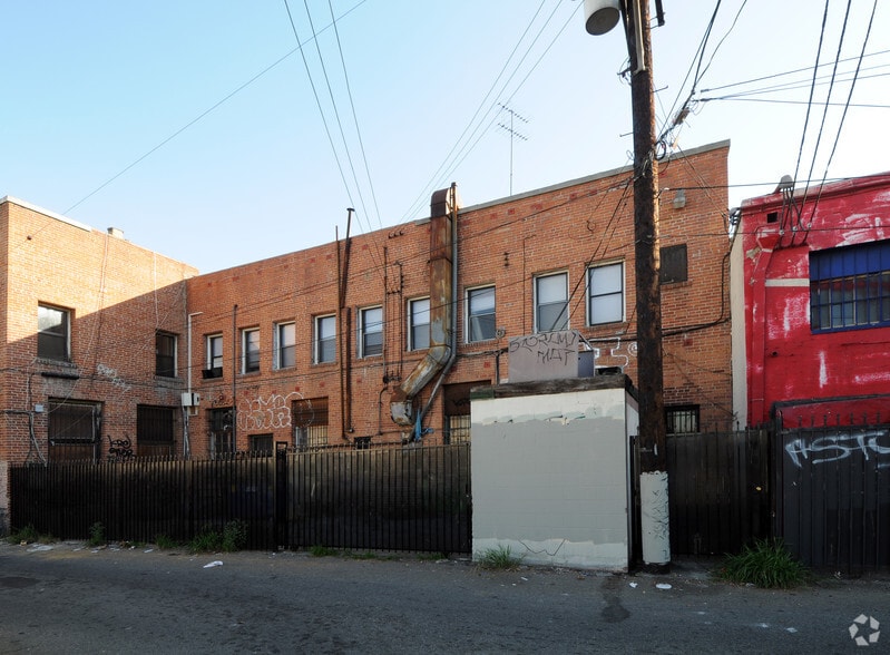 8511 S Vermont Ave, Los Angeles, CA for lease - Building Photo - Image 3 of 18