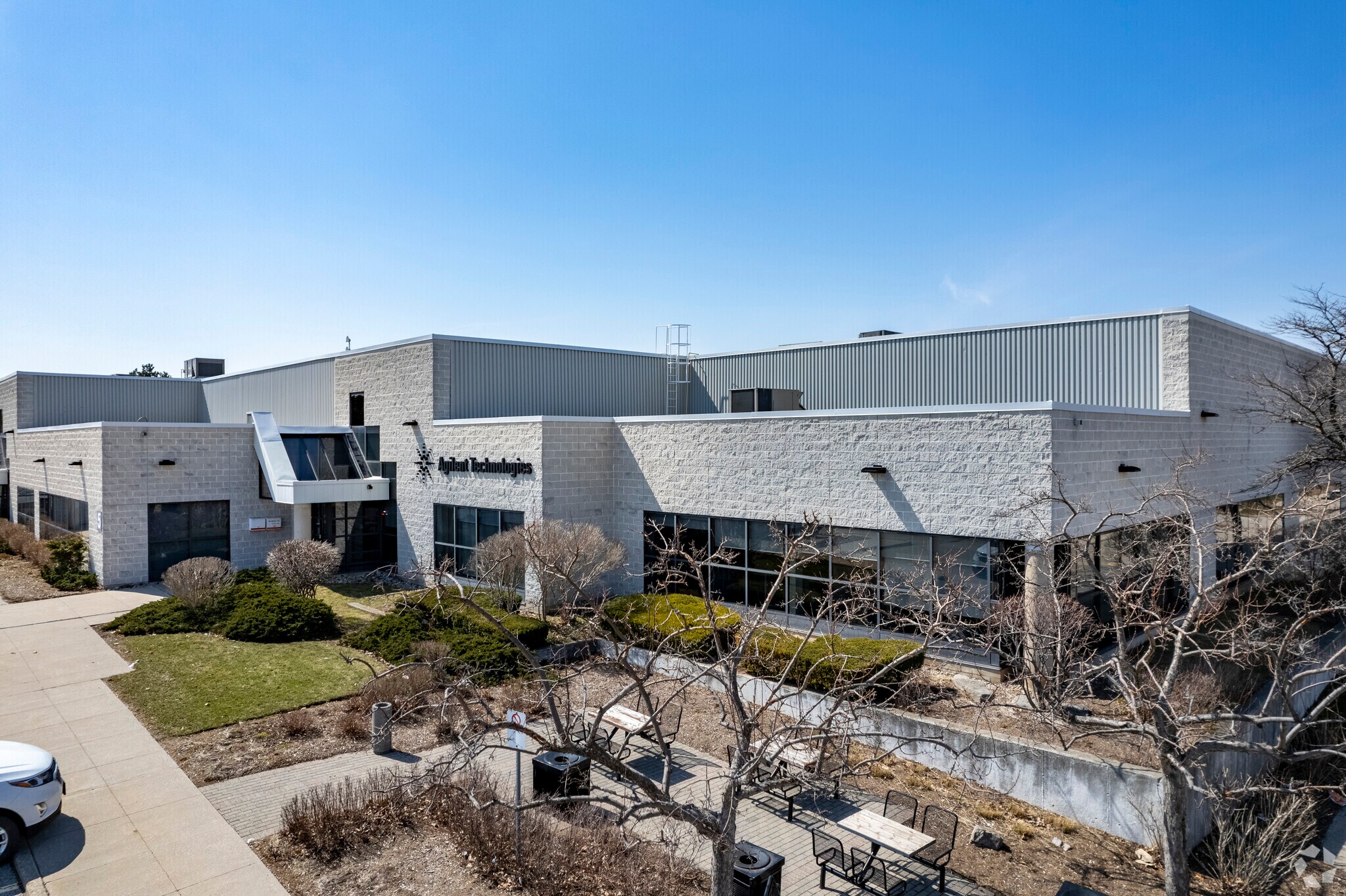 6705 Millcreek Dr, Mississauga, ON à vendre Photo principale- Image 1 de 1