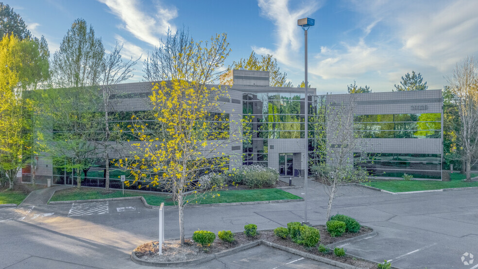 19119 North Creek Pky, Bothell, WA for lease - Building Photo - Image 1 of 3