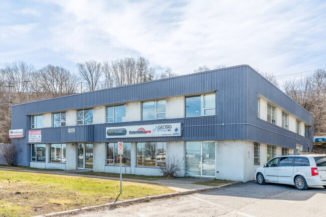 Plus de détails pour 1961-1963 Rue Frank-Carrel, Québec, QC - Local d'activités à louer