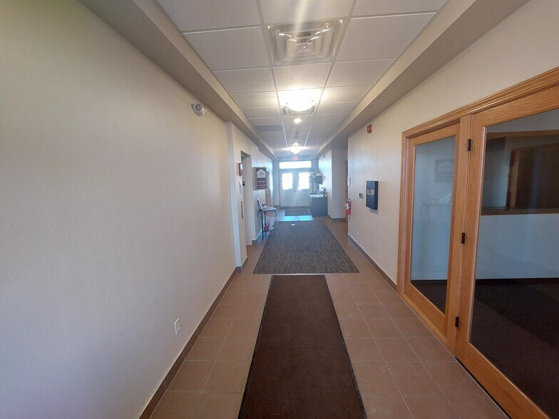 435 Village Walk Ln, Johnson Creek, WI à louer - Photo du bâtiment - Image 3 de 23
