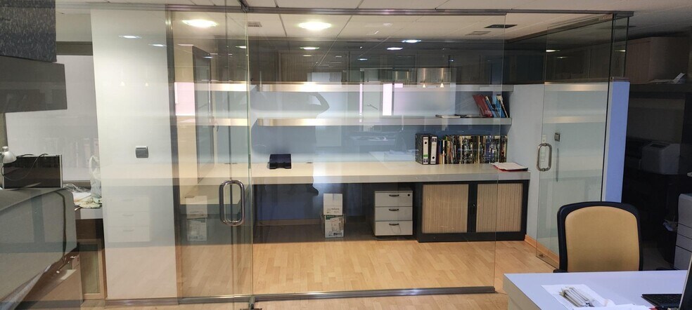 Bureau dans Elche, Alicante à louer - Photo intérieure - Image 2 de 10