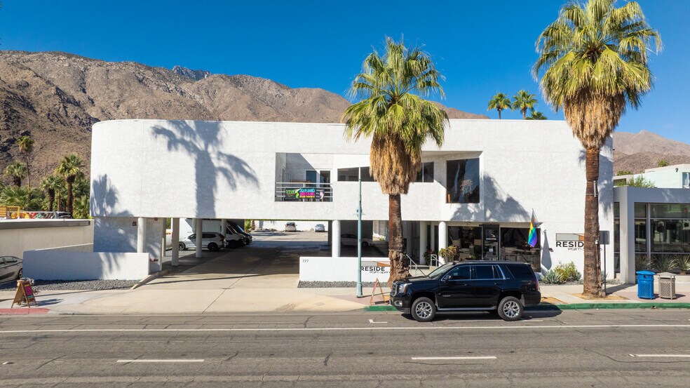 777 N Palm Canyon Dr, Palm Springs, CA à vendre - Photo du bâtiment - Image 2 de 43