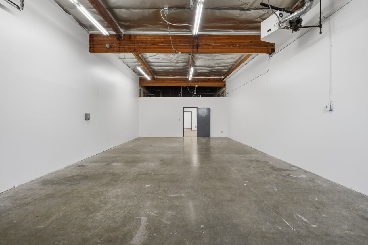 4002-4014 148th Ave NE, Redmond, WA for lease Interior Photo- Image 1 of 9