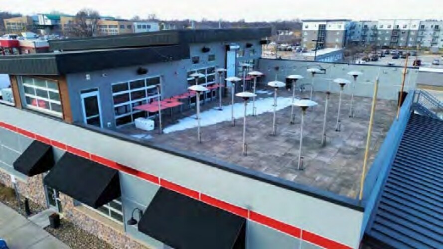 810 E 1st St, Ankeny, IA à vendre - Photo du bâtiment - Image 2 de 13