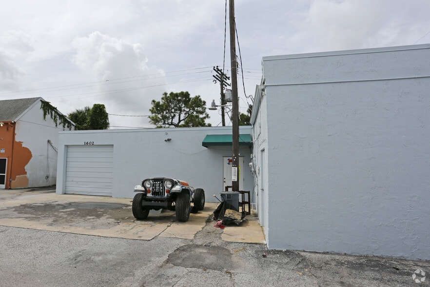 1602 N East Ave, Sarasota, FL for sale - Building Photo - Image 2 of 3