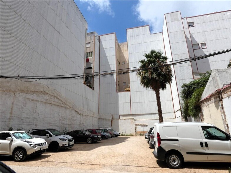 Carrer del Mestre Serrano, 14, Dénia, Alicante à vendre - Photo du bâtiment - Image 2 de 12