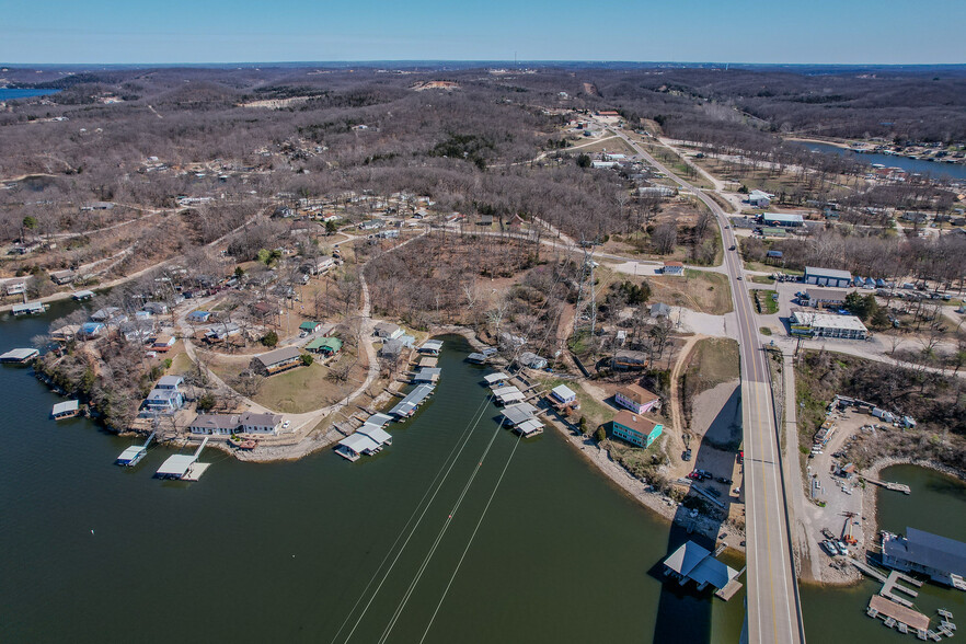 88 Accurate Ave, Sunrise Beach, MO à vendre - Aérien - Image 3 de 56