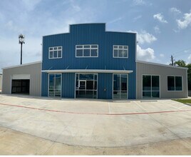 11215 Conroy Ln, Austin, TX for lease Interior Photo- Image 1 of 3