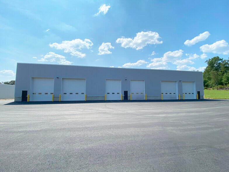 5-27 Crane Way, Hudson, NH à louer - Photo du bâtiment - Image 3 de 3