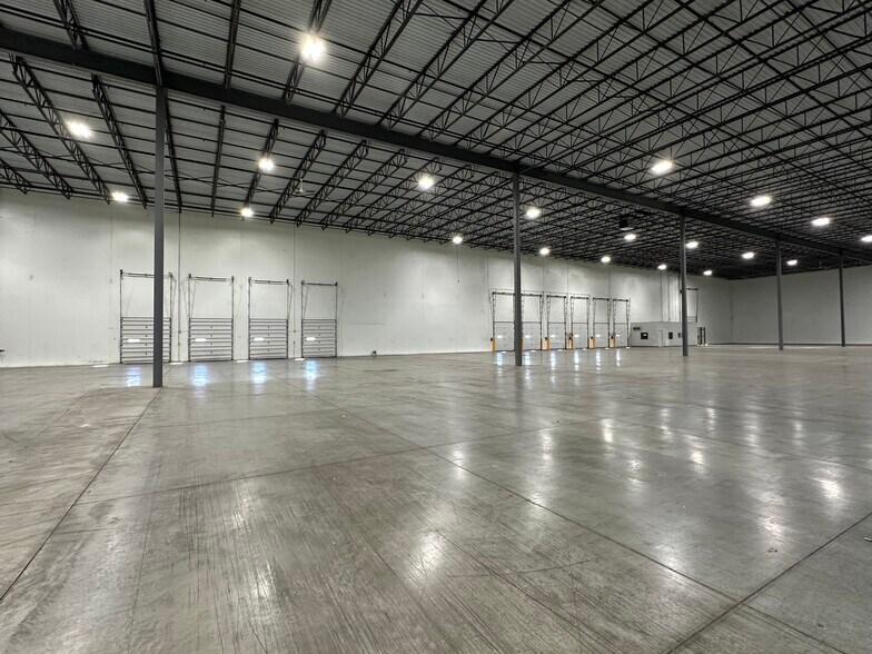 2801 Alft Ln, Elgin, IL à louer - Photo intérieure - Image 3 de 16