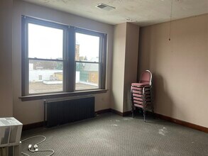 201 S Broad St, Lancaster, OH for lease Interior Photo- Image 2 of 2