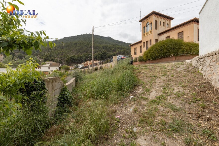 Calle Juncal, 28, El Pinar, Granada for sale - Primary Photo - Image 1 of 16