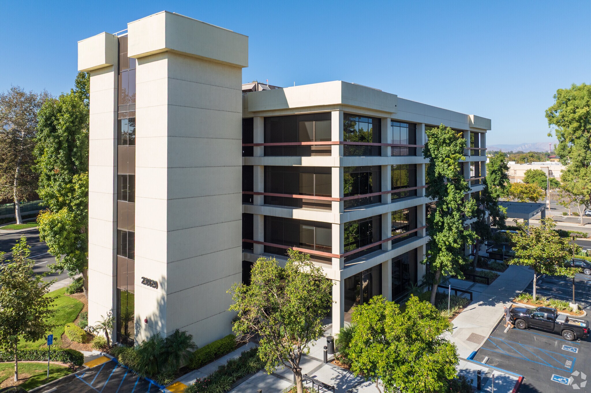 23929 Valencia Blvd, Valencia, CA for lease Building Photo- Image 1 of 16