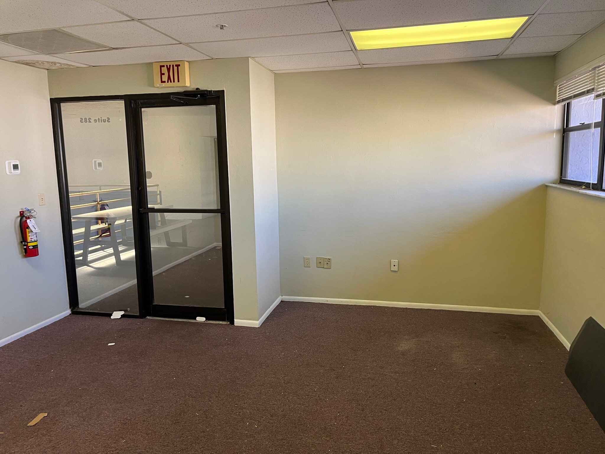 12995 S Cleveland Ave, Fort Myers, FL à louer Photo intérieure- Image 1 de 3