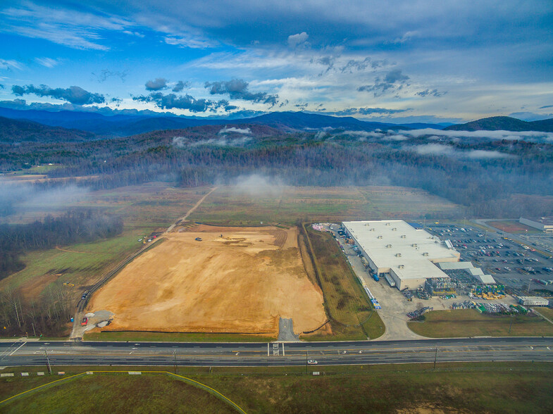 Us 70 Hwy, Marion, NC à louer - Photo du b timent - Image 2 de 3