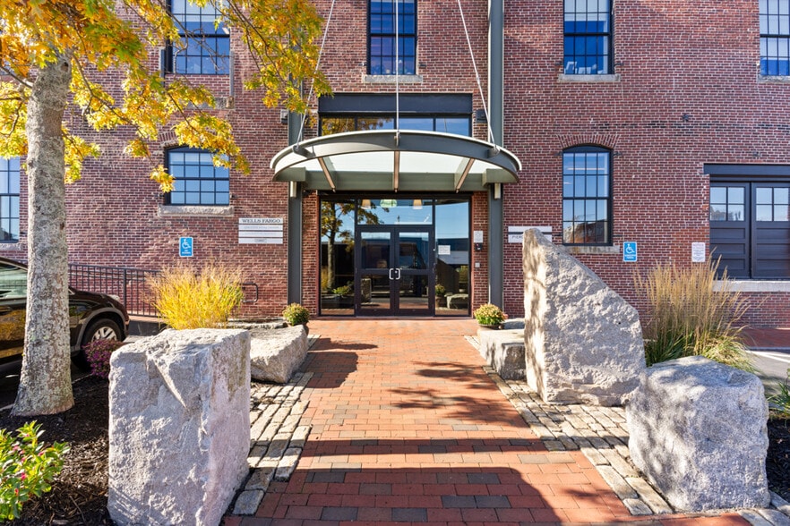 254-258 Commercial St, Portland, ME à louer - Photo du bâtiment - Image 2 de 26