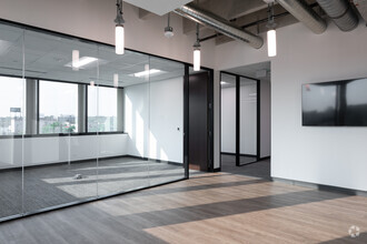 400 S Colorado Blvd, Denver, CO for lease Interior Photo- Image 1 of 6