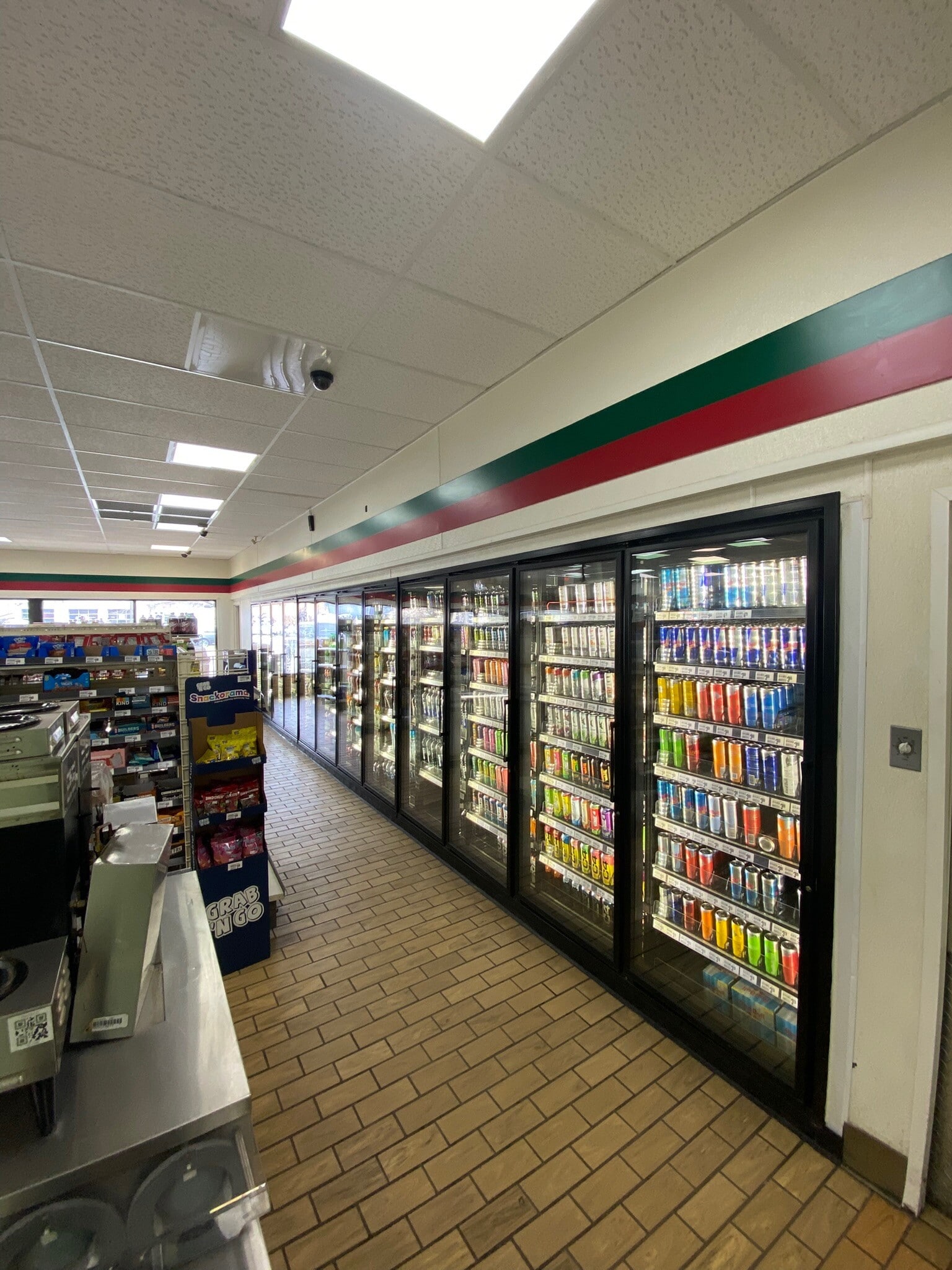 8357 Skokie Blvd, Skokie, IL for lease Building Photo- Image 1 of 2