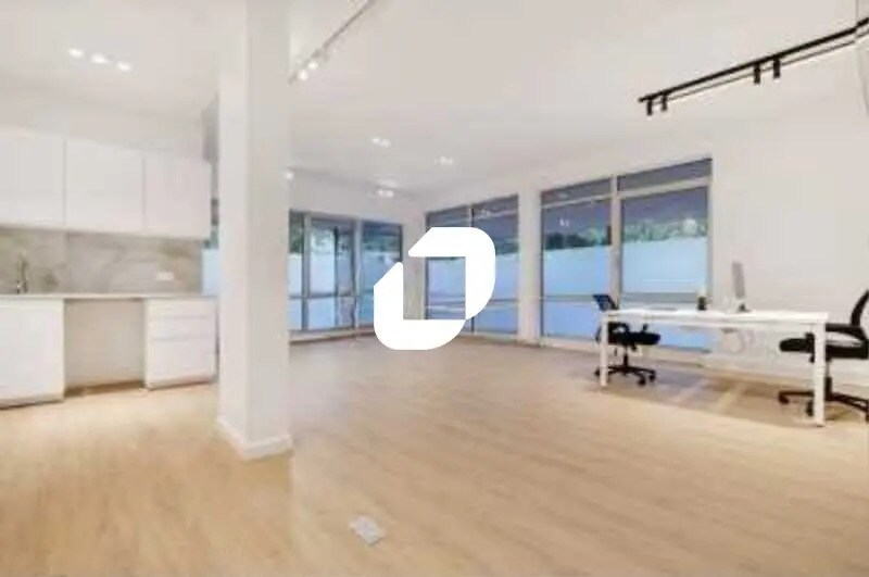 37 Rue Collange, Levallois-Perret for sale Interior Photo- Image 1 of 10