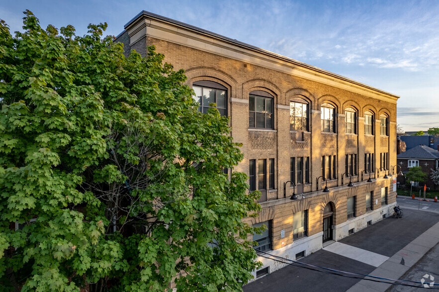 91 Oxford St, Toronto, ON for lease - Building Photo - Image 2 of 4