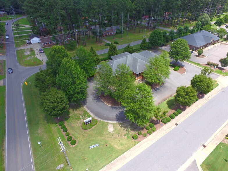1880 W City Dr, Elizabeth City, NC à vendre - Photo du bâtiment - Image 3 de 49