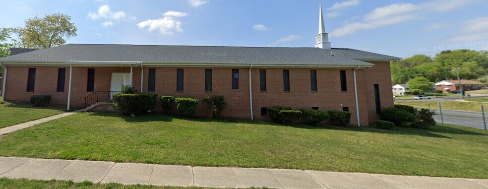 7234 Lansdale St, District Heights, MD à vendre - Photo du bâtiment - Image 2 de 7