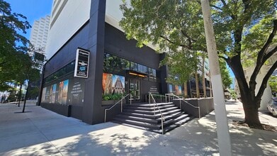 800 Brickell Ave, Miami, FL for lease Interior Photo- Image 2 of 6