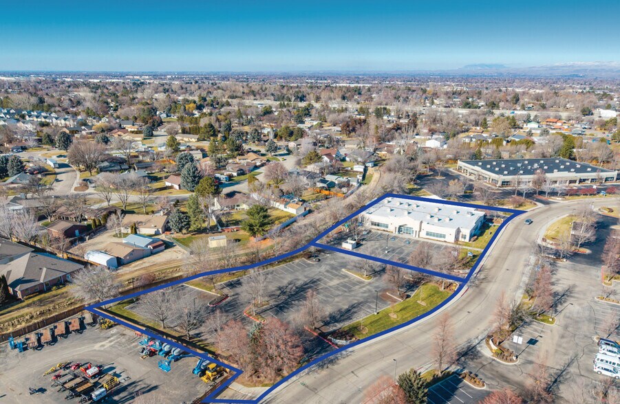 1471 S Eagle Flight Way, Boise, ID à vendre - Photo du bâtiment - Image 2 de 4