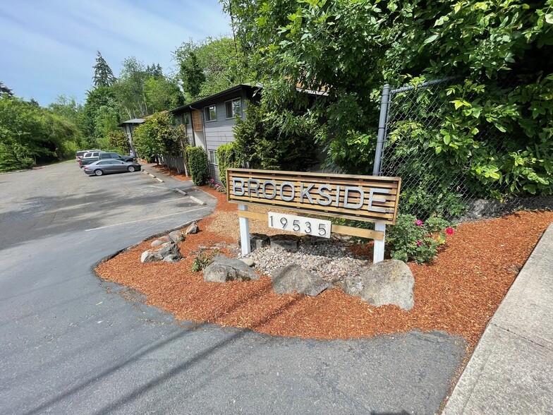 19535 River Rd, Gladstone, OR à vendre - Photo du bâtiment - Image 1 de 1