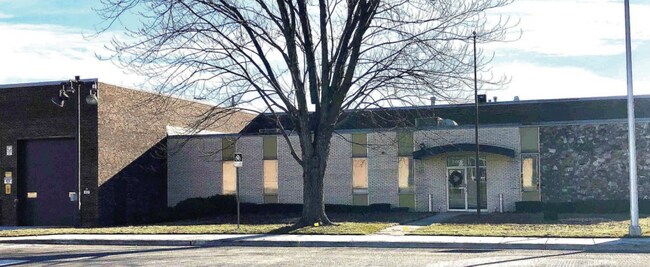 Plus de détails pour 2150 Parkes Dr, Broadview, IL - Industriel à louer
