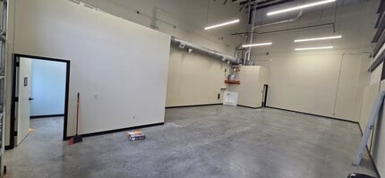 5818 S 107th East Ave, Tulsa, OK à louer Photo intérieure- Image 2 de 5