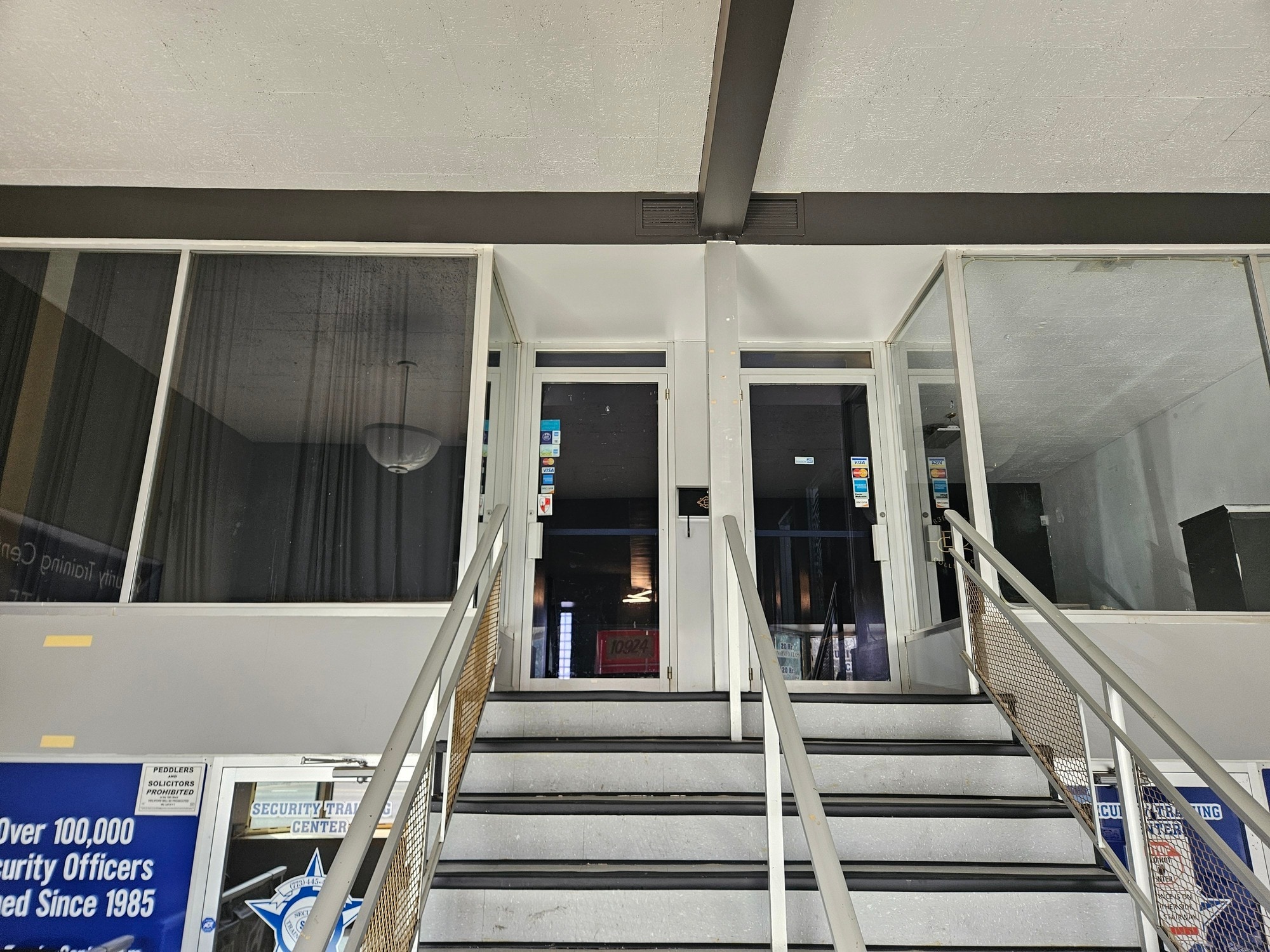 10924 S Western Ave, Chicago, IL for lease Interior Photo- Image 1 of 4