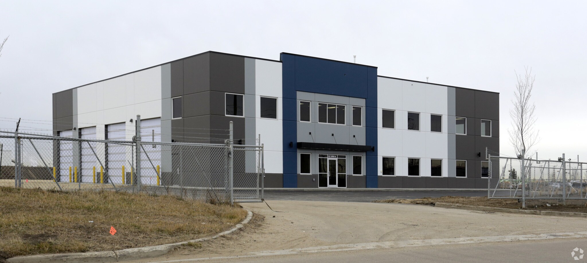 105 Turbo Dr, Sherwood Park, AB for sale Primary Photo- Image 1 of 1