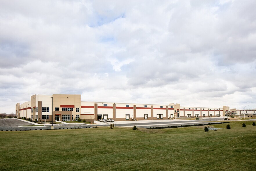 5701 Park Ave, Des Moines, IA à louer - Photo du bâtiment - Image 2 de 2