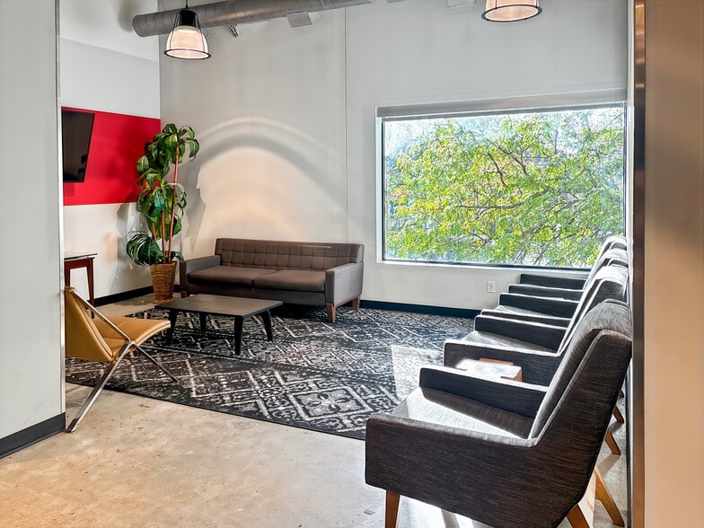 5113 S Harper Ave, Chicago, IL à louer - Photo intérieure - Image 3 de 28