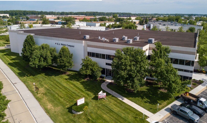 13735 Lakefront Dr, Earth City, MO for sale Building Photo- Image 1 of 9