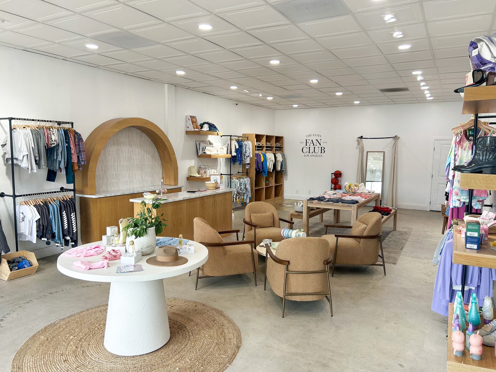 2900 Townsgate Rd, Westlake Village, CA for lease Interior Photo- Image 1 of 5