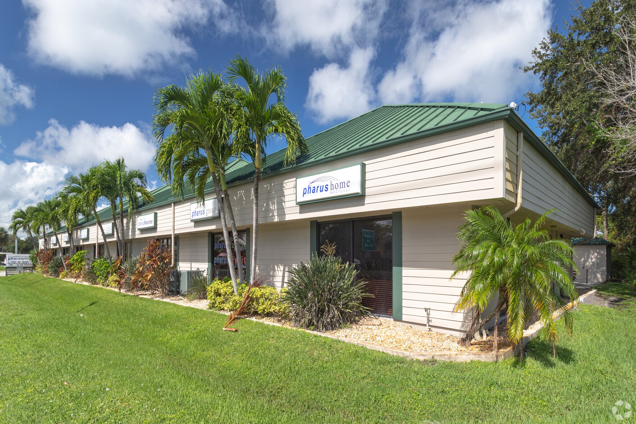 1847-1865 SE Port St Lucie Blvd, Port Saint Lucie, FL for sale Primary Photo- Image 1 of 37