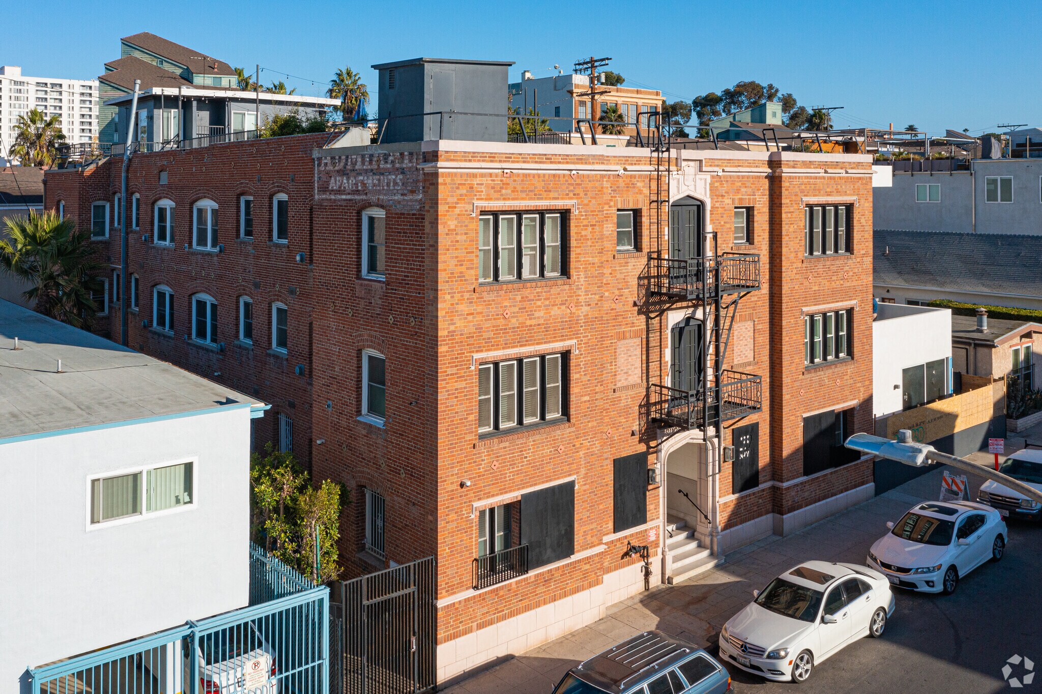 29 Navy St, Venice, CA for sale Primary Photo- Image 1 of 37
