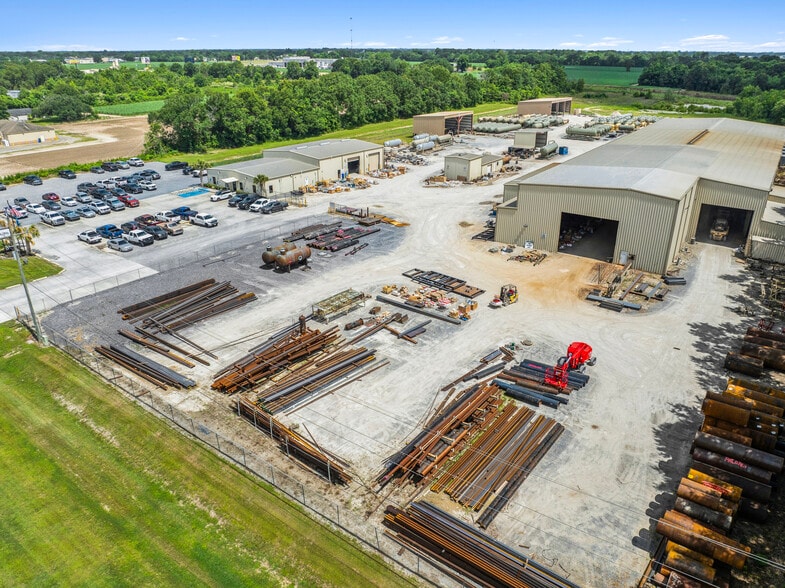 3206 Coteau Rd, New Iberia, LA à vendre - Photo du bâtiment - Image 2 de 7