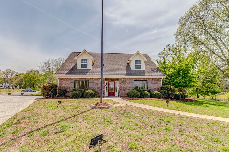 GA Hwy 136, LaFayette, GA à vendre - Photo du bâtiment - Image 3 de 38