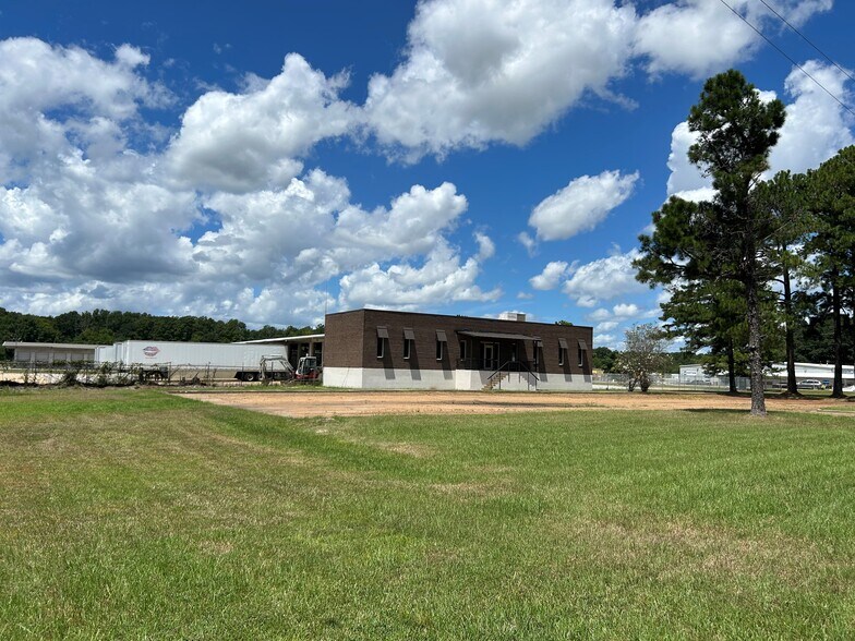 400 Childre Rd, Pearl, MS à louer - Photo du bâtiment - Image 1 de 6