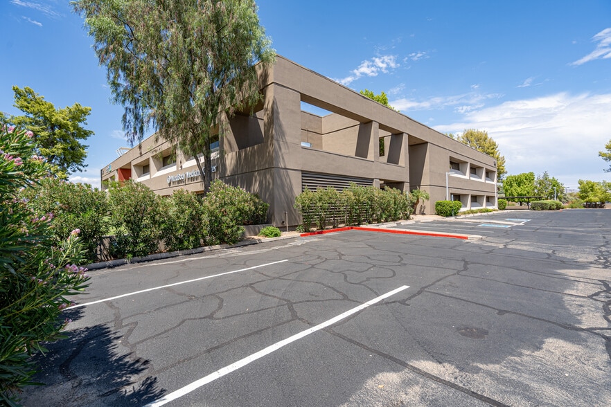 13951 N Scottsdale Rd, Scottsdale, AZ for lease - Building Photo - Image 2 of 32