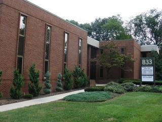 833 N Park Rd, Wyomissing, PA for lease Primary Photo- Image 1 of 25