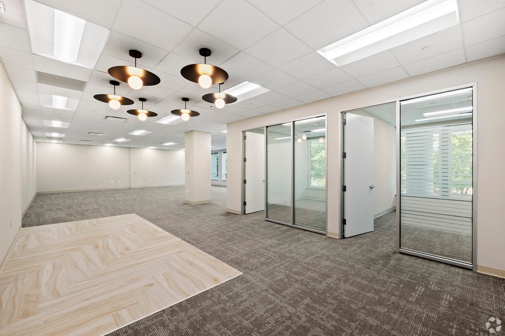 21 Church St, Rockville, MD à louer Photo intérieure- Image 1 de 13