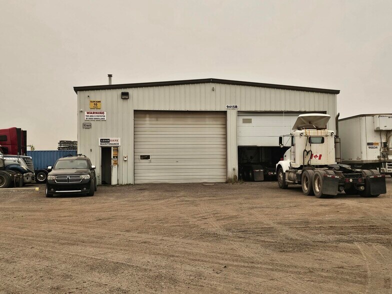 9415 44th St SE, Calgary, AB à vendre - Photo du bâtiment - Image 3 de 6