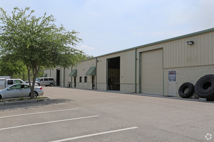 2552-2558 Merchant Ave, Odessa, FL à louer - Photo du bâtiment - Image 2 de 14